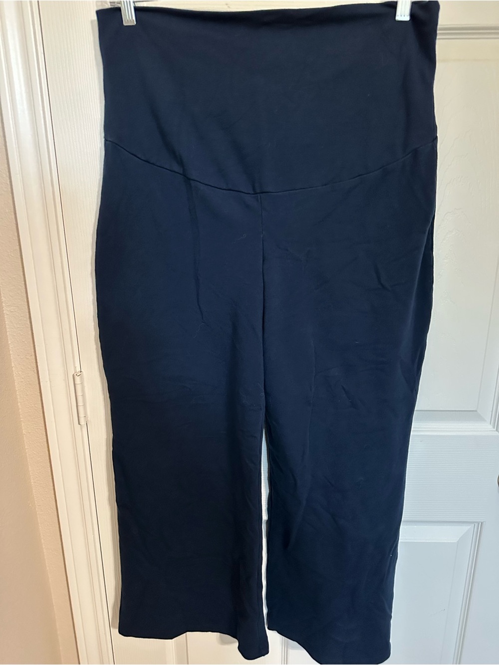 Isabell Maternity Navy Blue wide leg pants size Large.  EUC